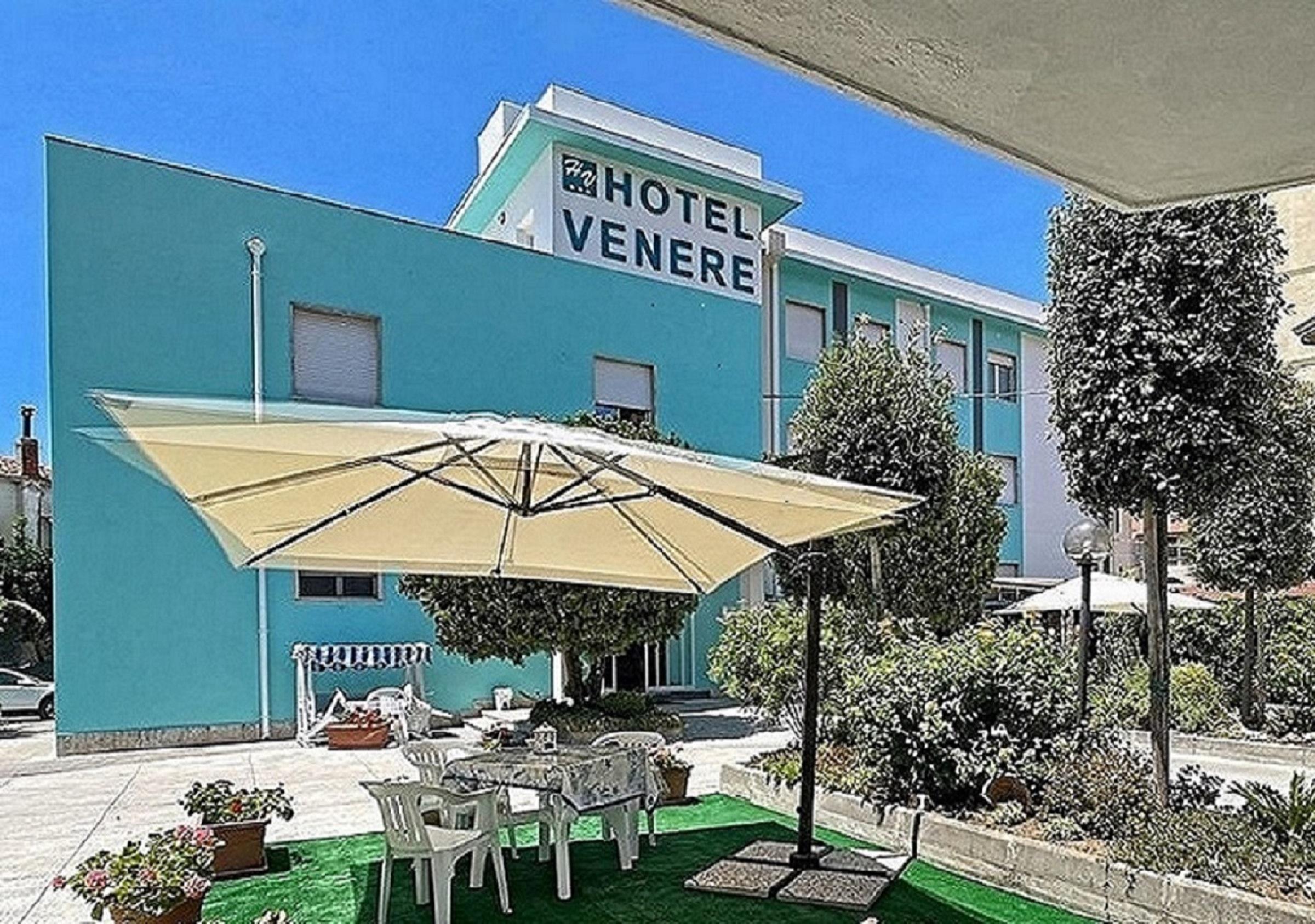 Hotel Venere Ascea Bagian luar foto