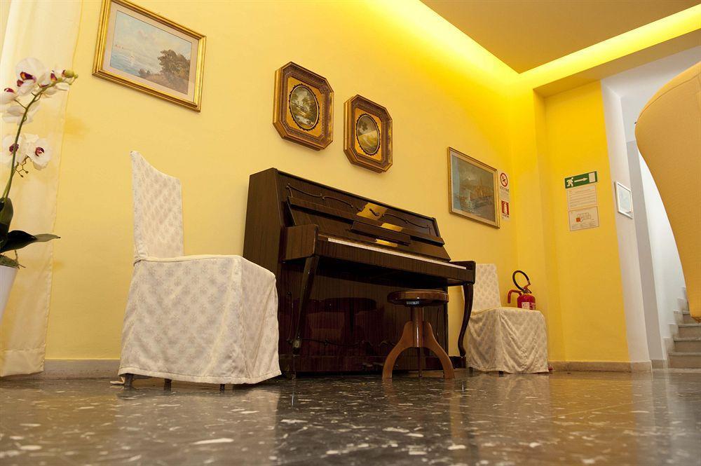 Hotel Venere Ascea Bagian luar foto