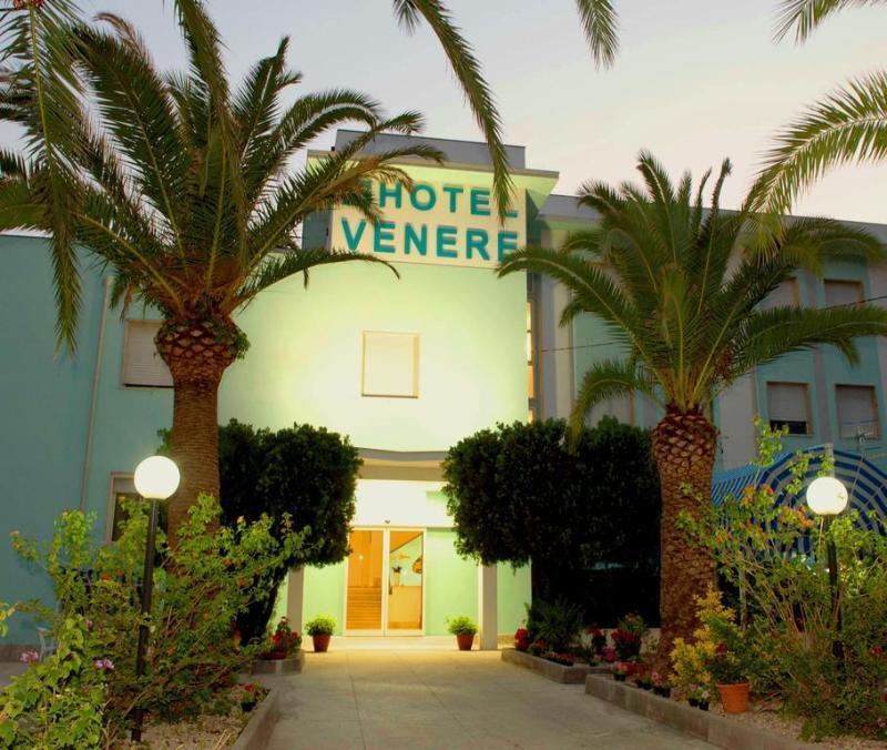 Hotel Venere Ascea Bagian luar foto